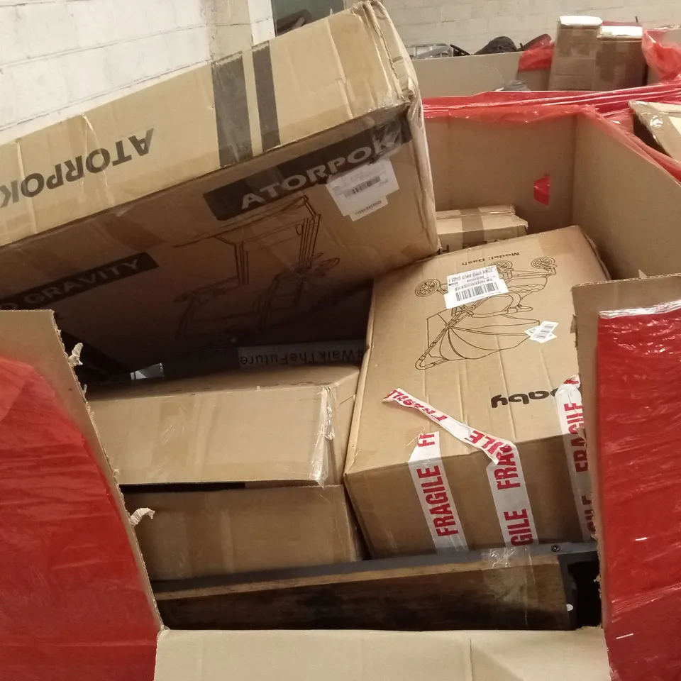 PALLET OF ASSORTED HOUSEHOLD GOODS AND PRODUCTS TO INCLUDE; GARDEN CHAIR, OFFICE CHAIR, PRAM, BABY PLAYPEN ETC