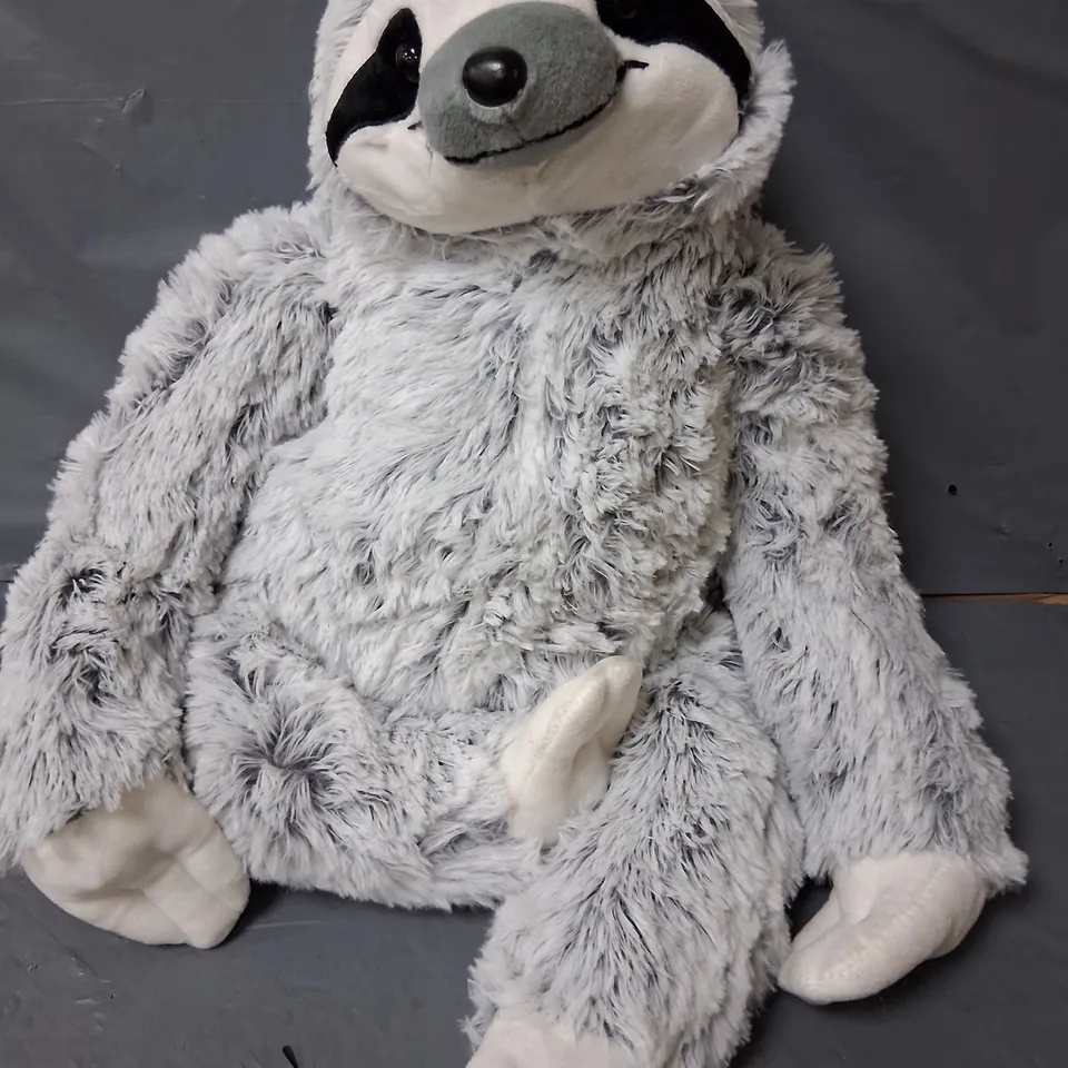 APPROXIMATELY SIX BRAND NEW MEDIUM PLUSH SLOTHS