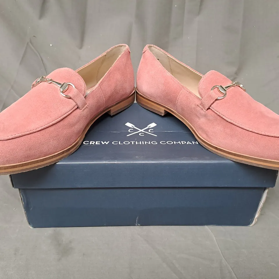 BOXED PAIR OF CREW CLOTHING COMPANY SNAFFLE LOAFERS IN PINK EU SIZE 40