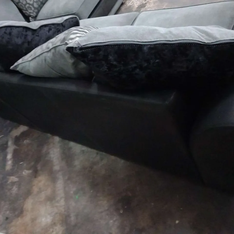 DESIGNER HILTON VIPER BLACK AND GRACELANDS GRAPHITE FABRIC CORNER SOFA WTH SCATTER CUSHIONS