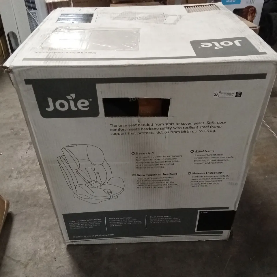 BOXED JOIE CAR SEAT