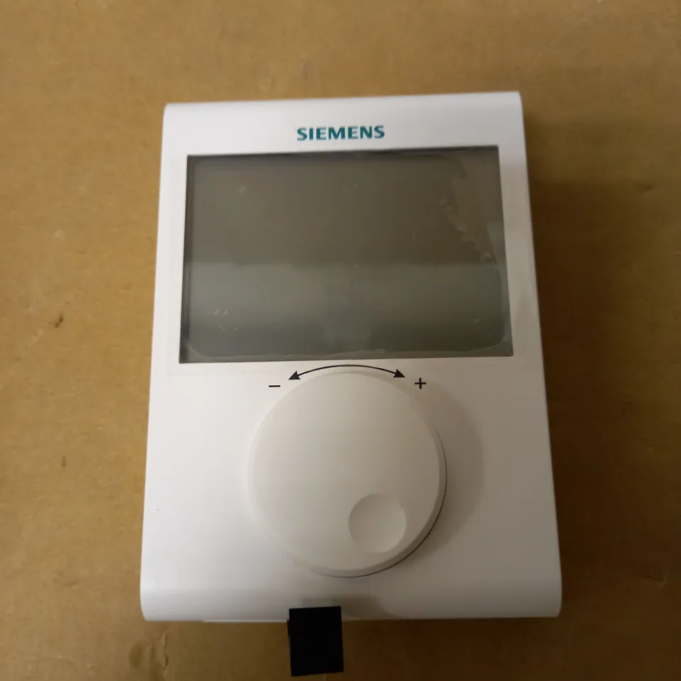 SIEMENS ROOM THERMOSTAT