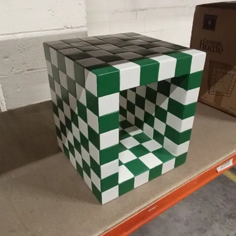BRAND NEW BOXED GREEN TILE SIDE TABLE // SIZE: 43 43 47.5cm