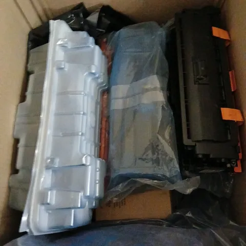 APPROXIMATELY 6 ASSORTED PRINTER TONER CARTRIDGES - COLLECTION ONLY 