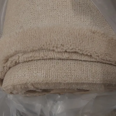 ROLL OF QUALITY ROYAL VELVET BEAUMONT CARPET - APPROXIMATELY 2.69 x 5m