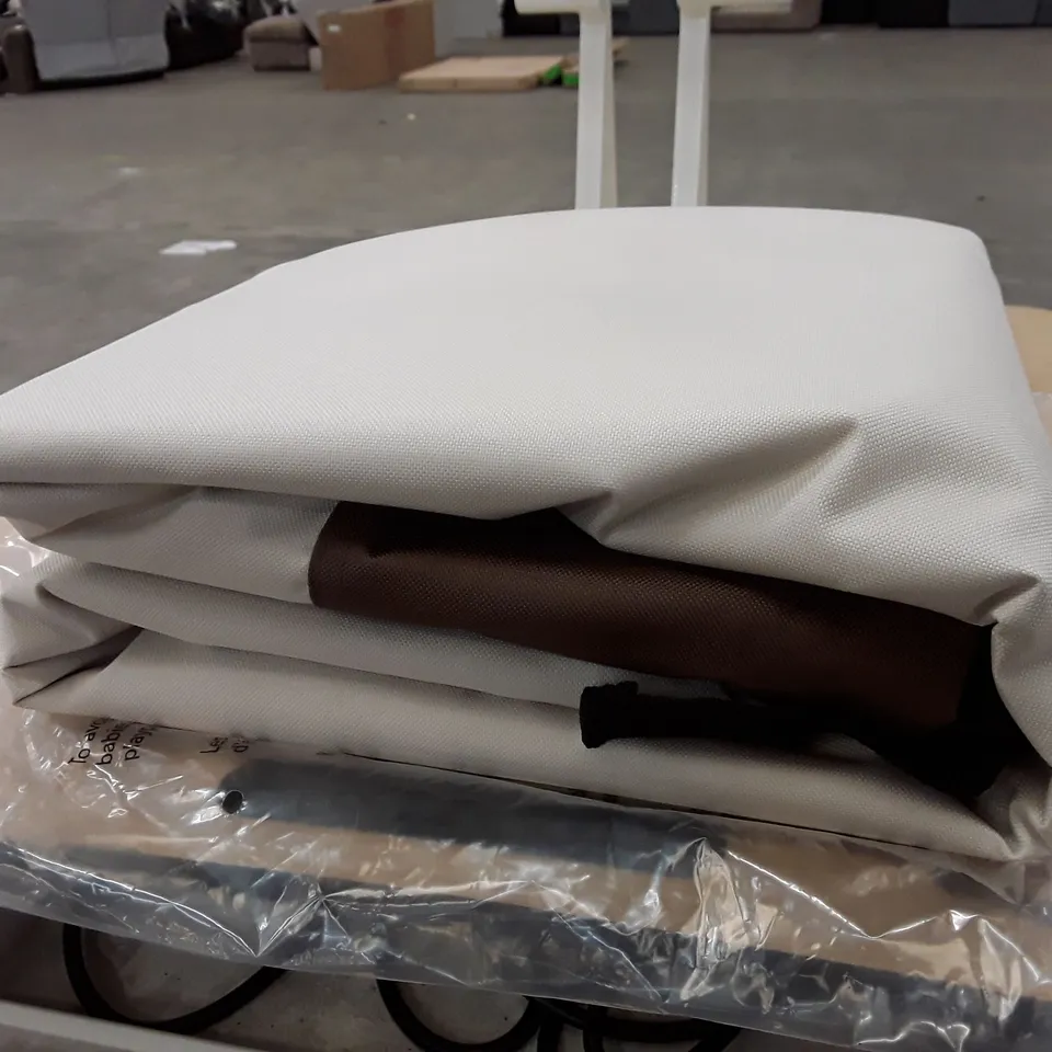 BOXED BRAND NEW BBQ GRILL COVER - XL