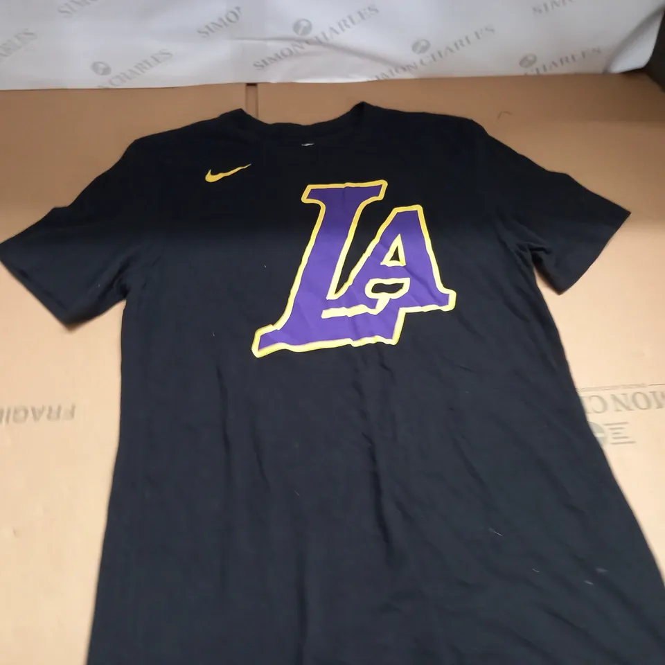 NIKE LA BLACK T-SHIRT - M
