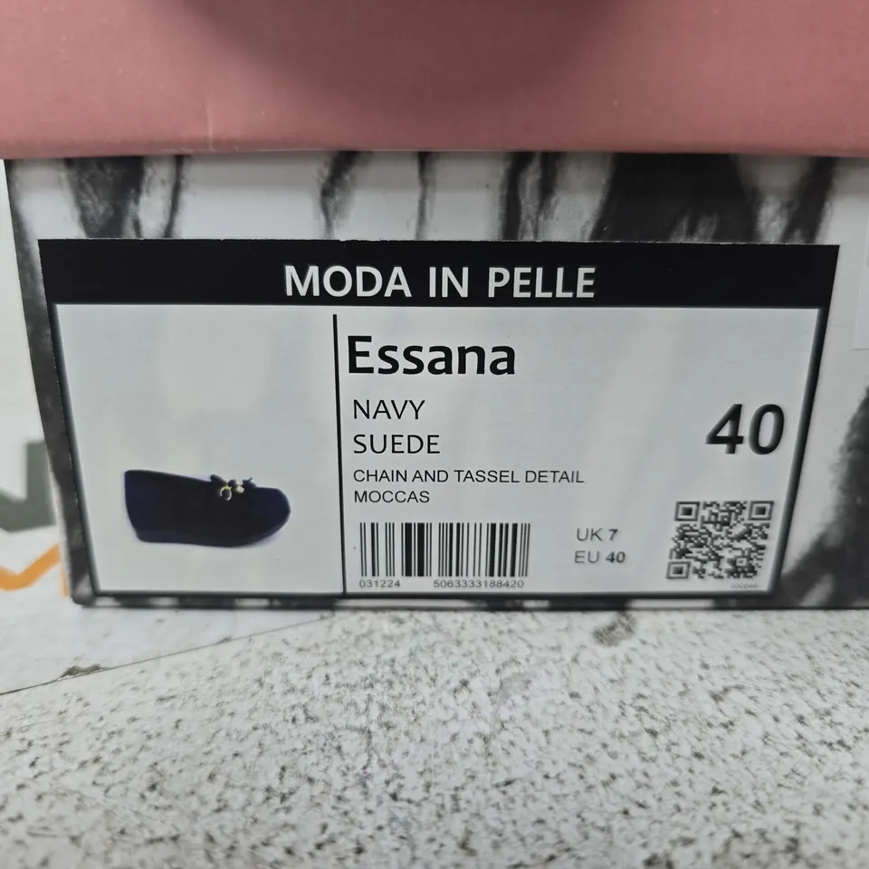 MODA IN PELLE ESSANA NAVY SUEDE MOCCASINS – TASSEL & CHAIN DETAIL, UK 7 (EU 40)