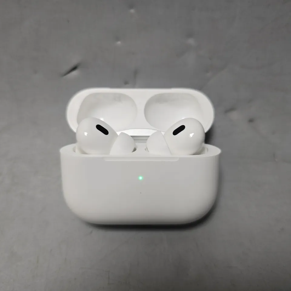 BOXED APPLE AIRPOD PROS 2 