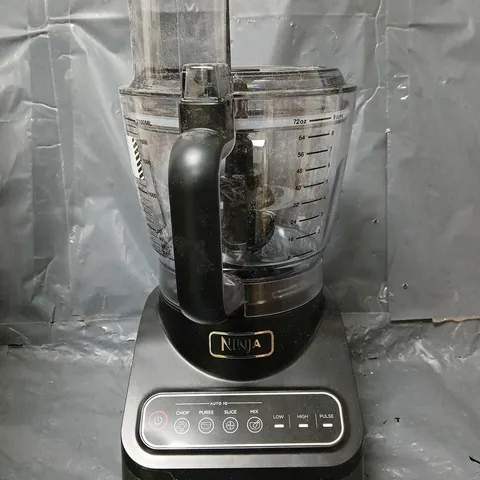 NINJA FOOD PROCESSER WITH AUTO-IQ BN650U