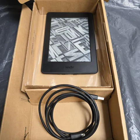 AMAZON KINDLE PAPERWHITE 6" E-READER (7TH GEN) – BOXED