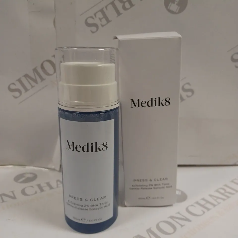 MEDIK8 PRESS & CLEAR - EXFOLIATING 2% BHA CLARIFYING TONER