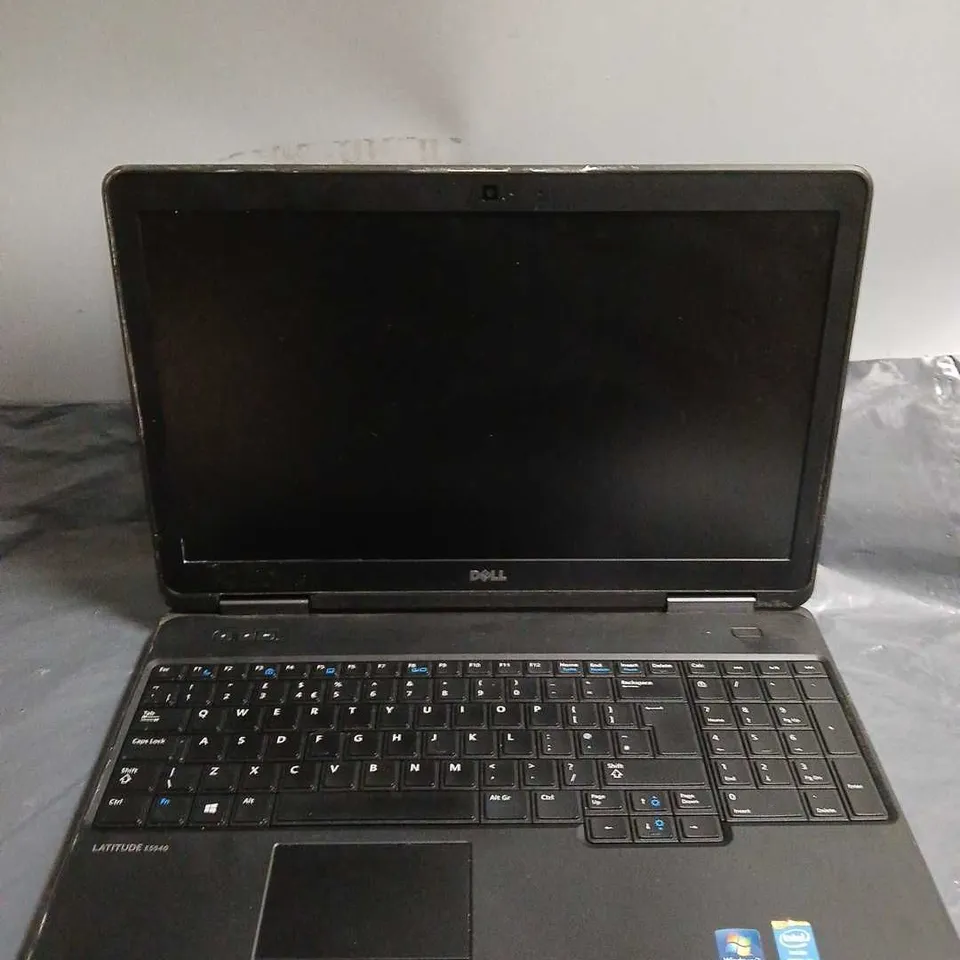 DELL LATITUDE E5540 LAPTOP