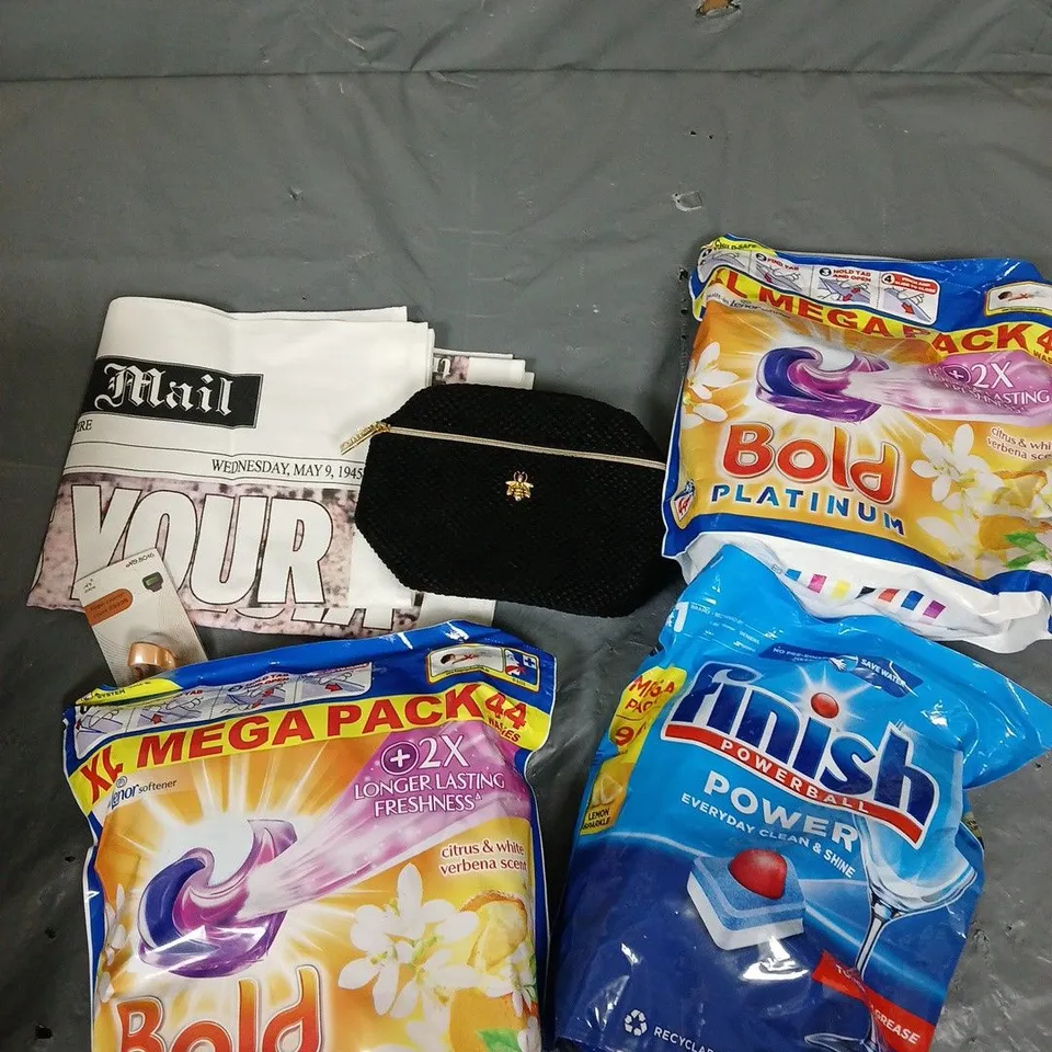 APPROXIMATELY 10 HOUSEHOLD ITEMS TO INCLUDE TEA TOWELS, DISHWASHER TABLETS, MAKE UP PURSE ETC