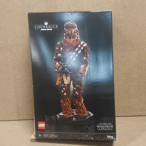 BOXED LEGO STAR WARS CHEWBACCA FIGURE SET FOR ADULTS 75371