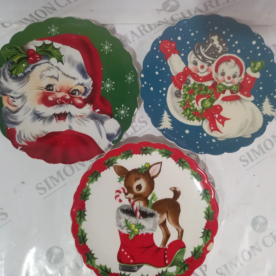 BOXED MR CHRISTMAS SET OF 4 CERAMIC NOSTALGIC RETRO PLATES