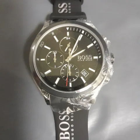 HUGO BOSS ALL STAINLESS STEEL GENTS WATCH WITH RUBBER STRAP