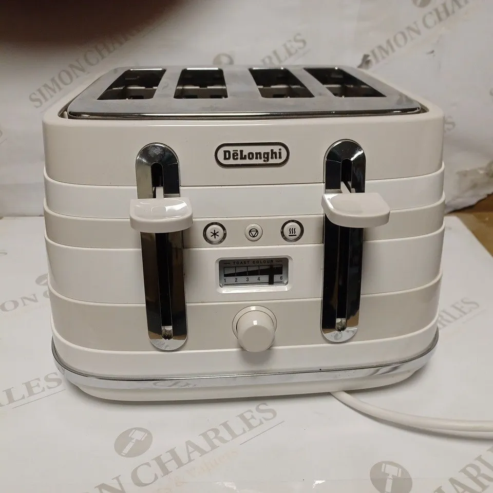 DE'LONGHI AVVOLTA 4-SLICE TOASTER - WHITE