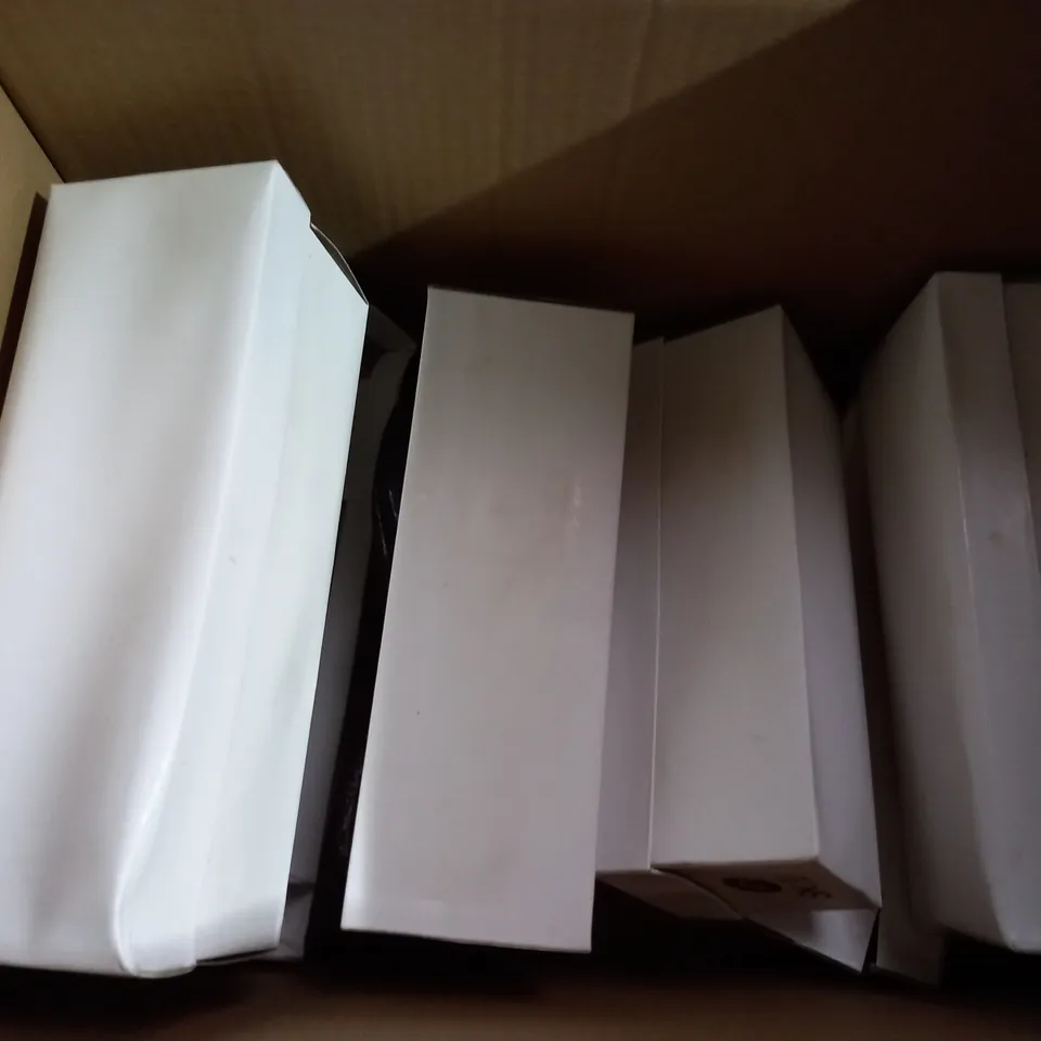 APPROXIMATELY 9 BOXED PAIRS OF LACE UP FLAT SHOES IN VARIOUS SIZES 