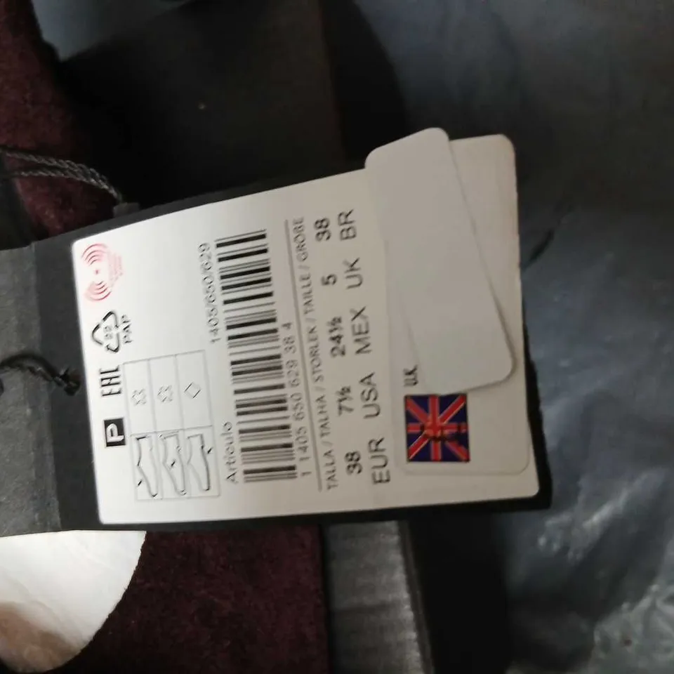 MASSIMO DUTTI BURGUNDY SUEDE POINTED-TOE PUMPS – WOMEN'S SHOES, UK 5 (EU 38)