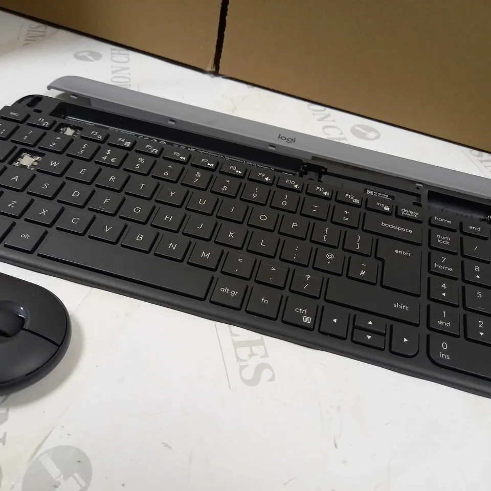 LOGITECH MK470 SLIM WIRELESS KEYBOARD & MOUSE