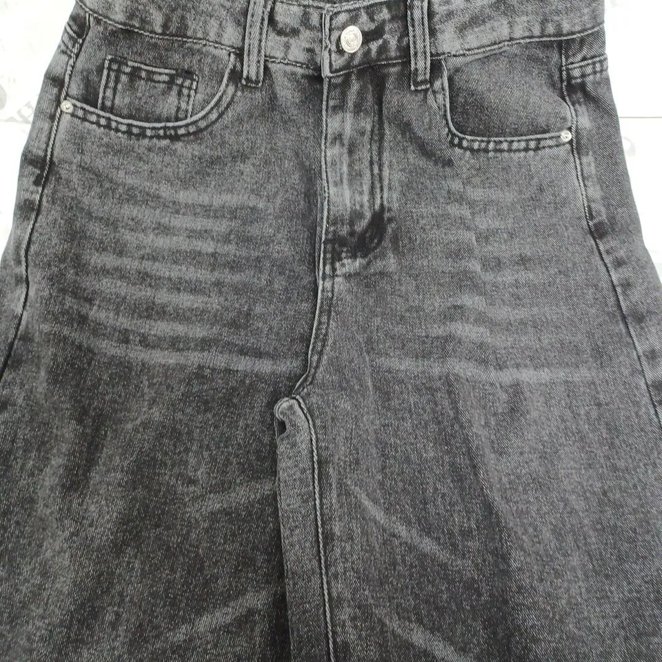 BLACK DENIM JEANS SIZE M 