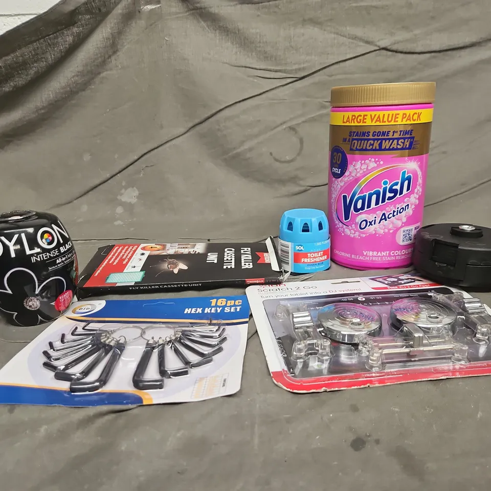 APPROXIMATELY 15 ASSORTED HOUSEHOLD ITEMS TO INCLUDE DYLON INTENSE FABRIC DYE, VANISH OXI ACTION, HEX KEY SET, ETC