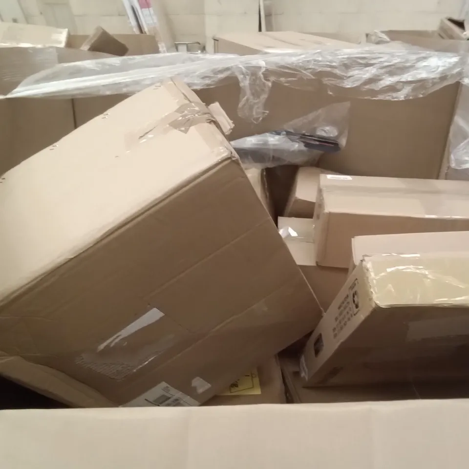 PALLET OF ASSORTED ITEMS INCLUDING STOREMIC TOILET SEAT, TRUNKI, WEYLAN TEC TUB, MAGNETIC GLASS BOARD