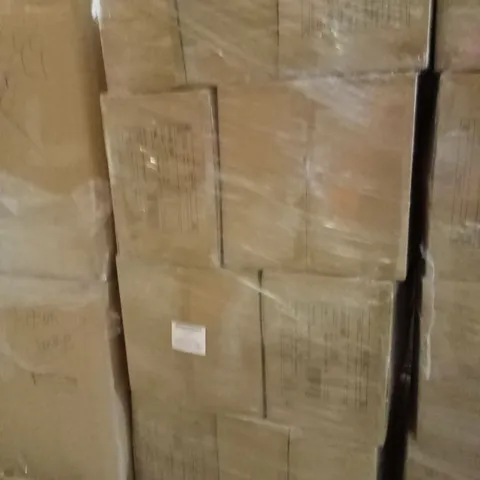 PALLET CONTAINING A LARGE QUANTITY OF CUSHIONS