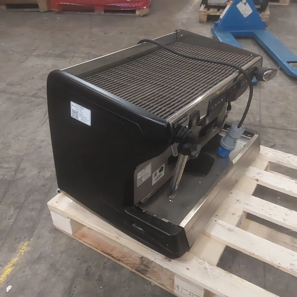RANCILIO CLASSE 7 COMMERCIAL 2 GROUP COFFEE MACHINE