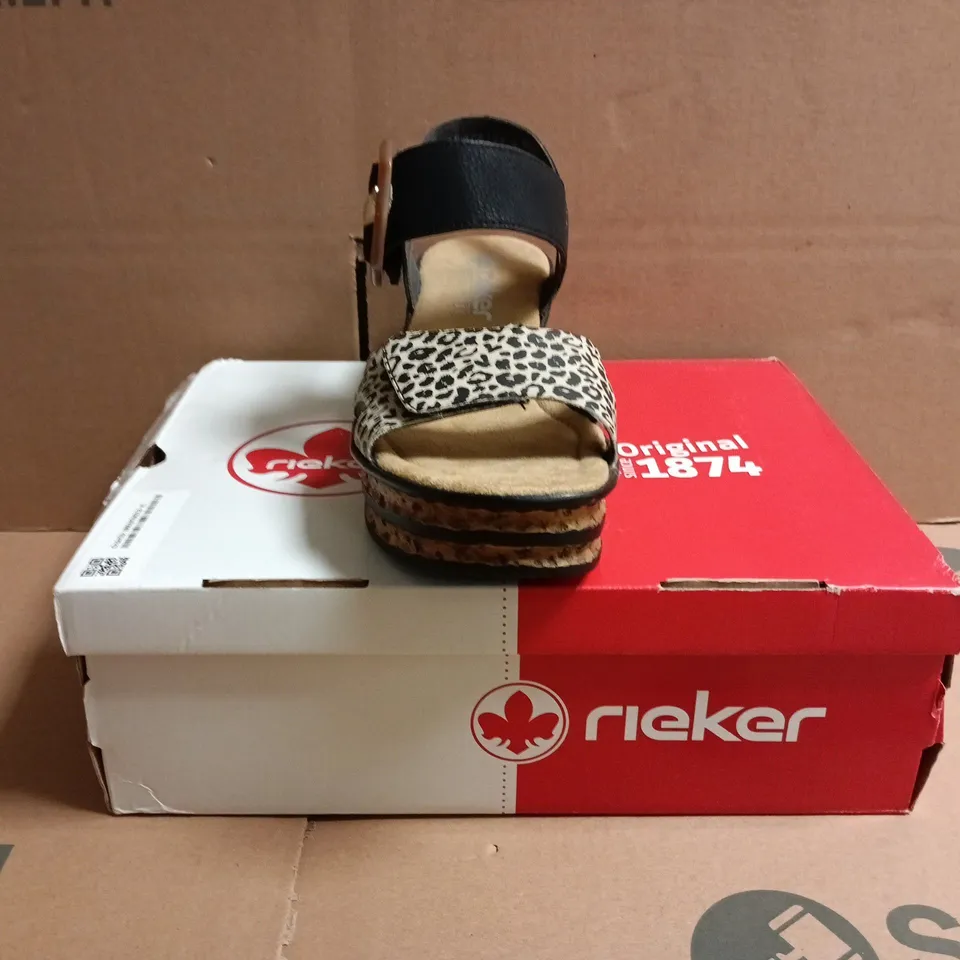 BOXED PAIR OF RIEKER OPEN TOE PLATFORM SANDALS IN ANIMAL PRINT/BLACK SIZE UK 6