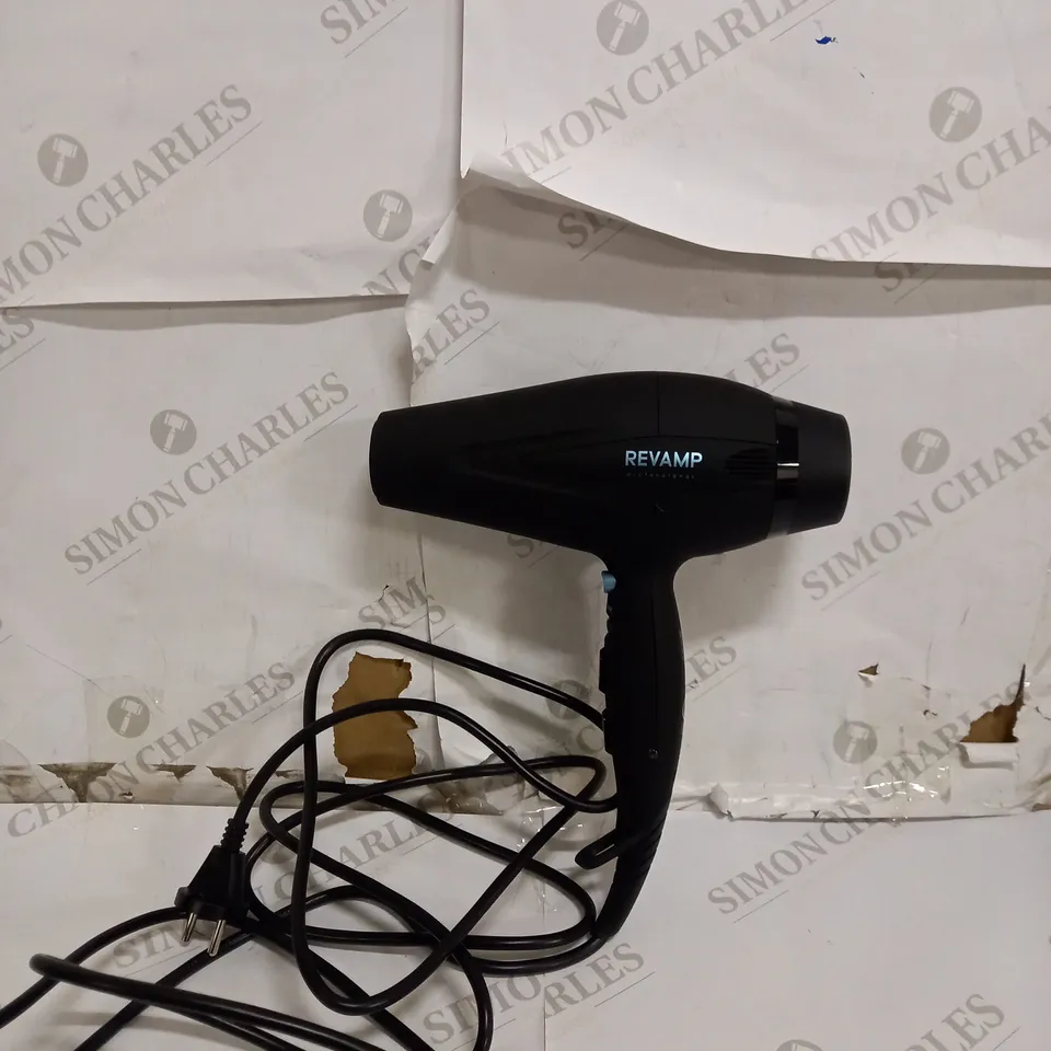 REVAMP HAIR DRYER IN BLACK