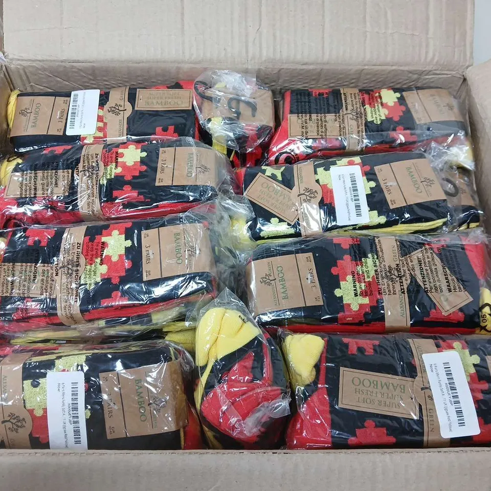 APPROXIMATELY 150 PAIRS OF MENS BAMBOO FAIRISLE RED&YELLOW SOCKS (UK 7-11) - COLLECTION ONLY