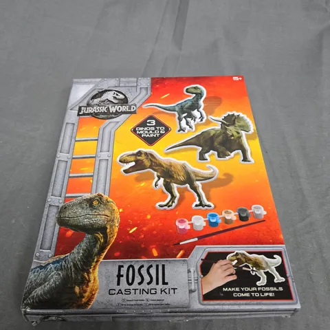 JURASSIC WORLD - FOSSIL CASTING KIT