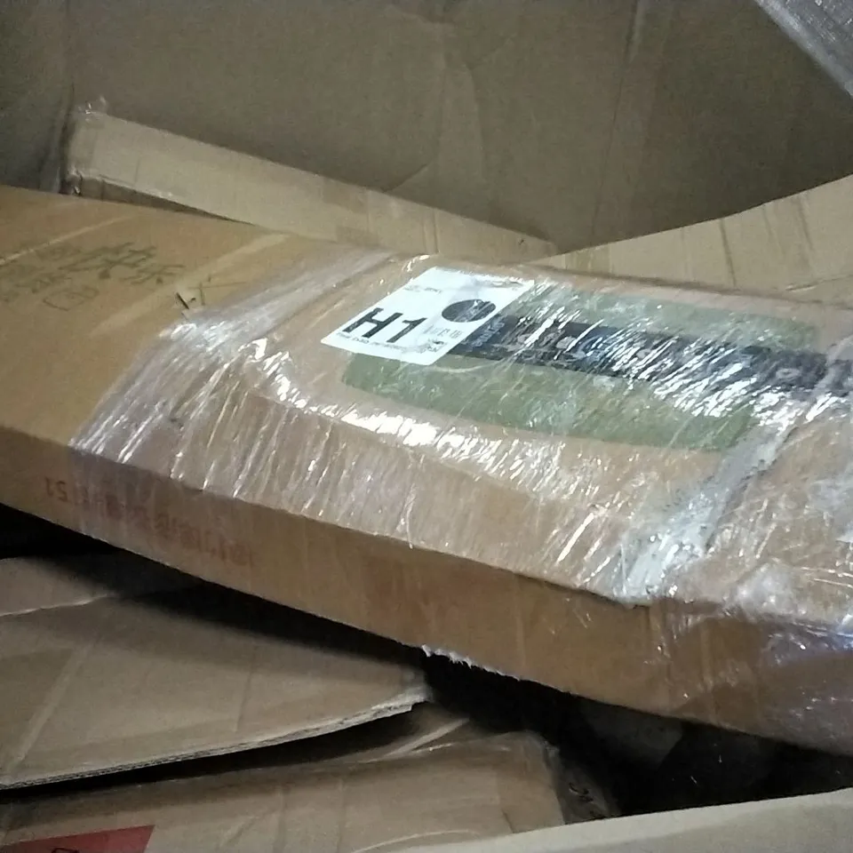 PALLET OF ASSORTED ITEMS INCLUDING HOBSIR INDUCTION HOB, CLOTHES DRYING RACK, DEDAKJ, CURVE LAB LITTLE ARC 