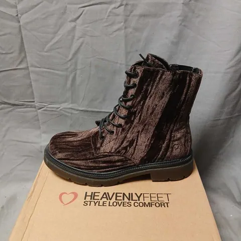 HEAVENLYFEET TABITHA I CHOCOLATE BOOT – UK 7 (EU41, US9)