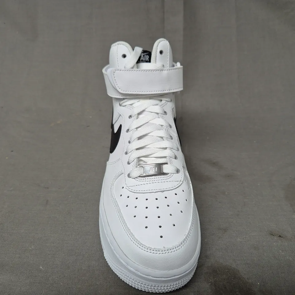 BRAND NEW BOXED PAIR OF NIKE AIR FORCE 1 HIGH '07 AN20 SHOES IN WHITE/BLACK UK SIZE 5.5