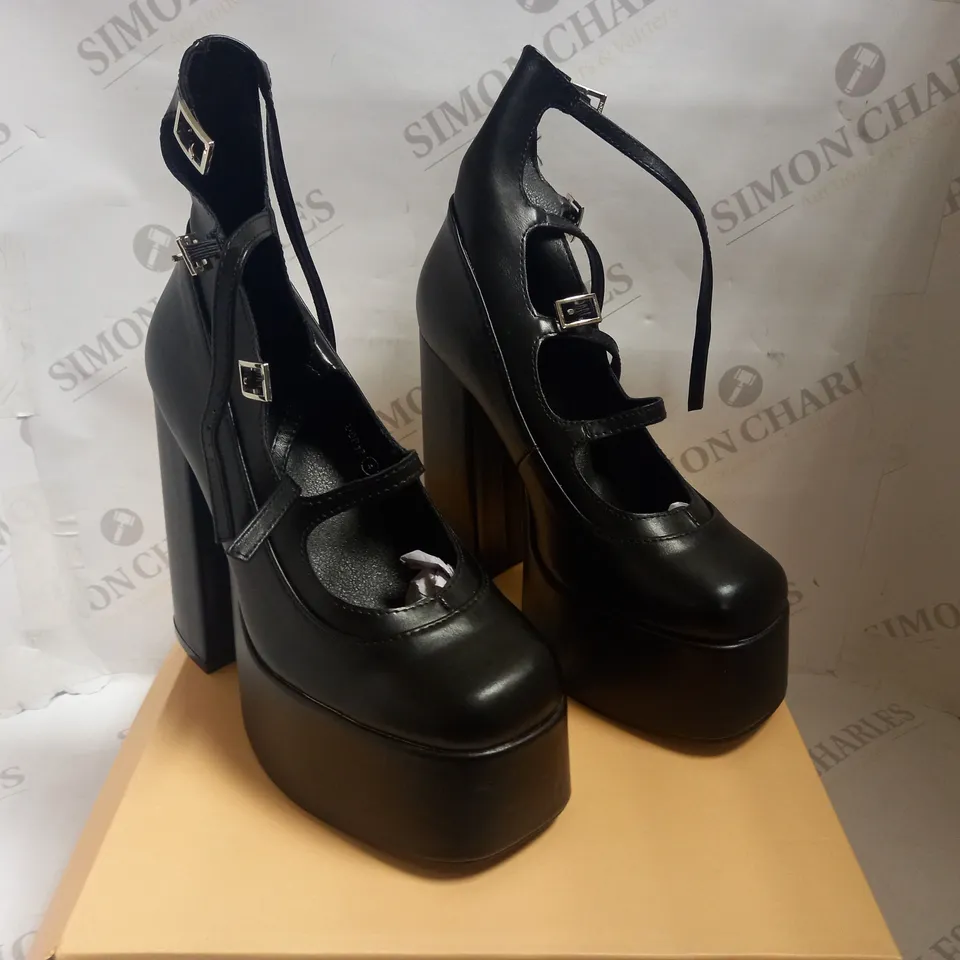 KOI VEGAN GURREN STRAPPY PLATFORM BOOTS - BLACK SIZE 4