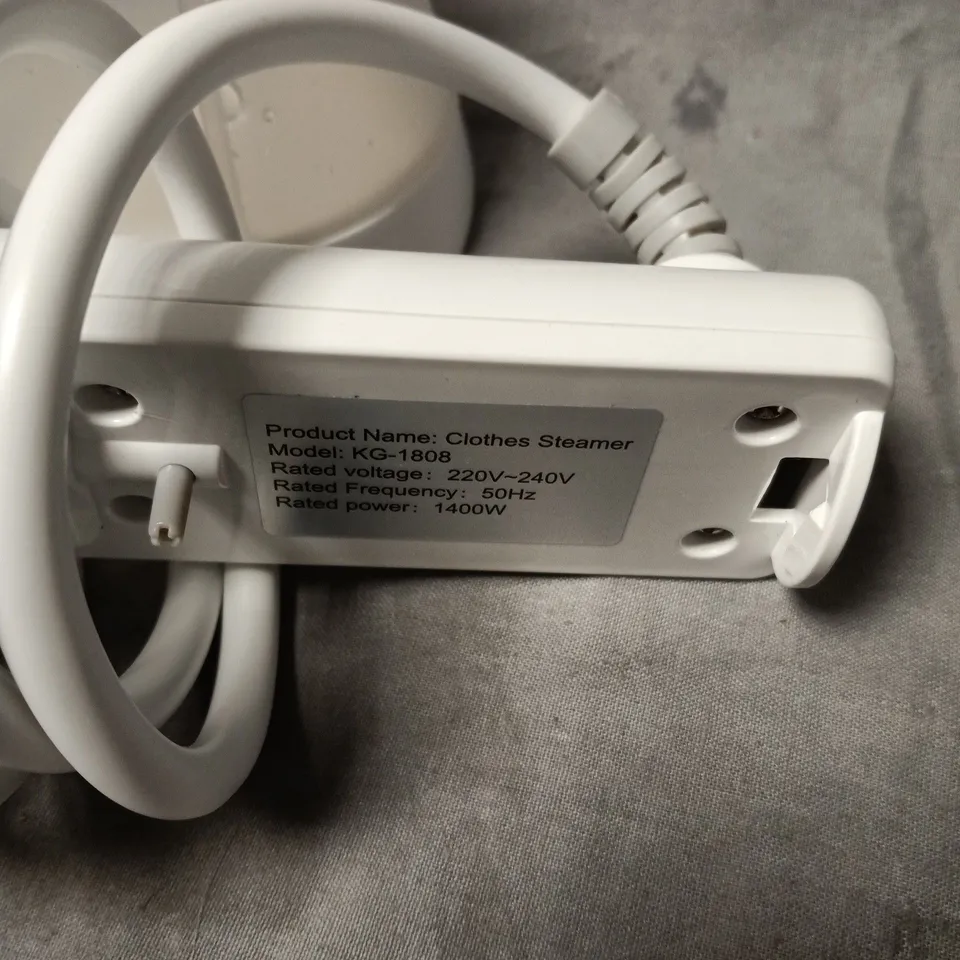 CLOTHES STEAMER WHITE, 1400W, 220–240V