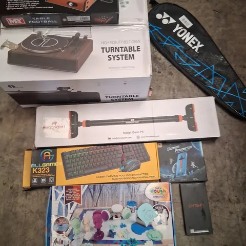PALLET CONSISTING OF A LARGE QUANTITY OF ASSORTED HOUSEHOLD AND ELECTRICAL PRODUCTS AND ACCESSORIES TO INCLUDE;
