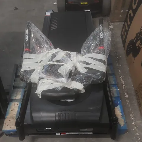 BOXED REEBOK GT40Z TREADMILL