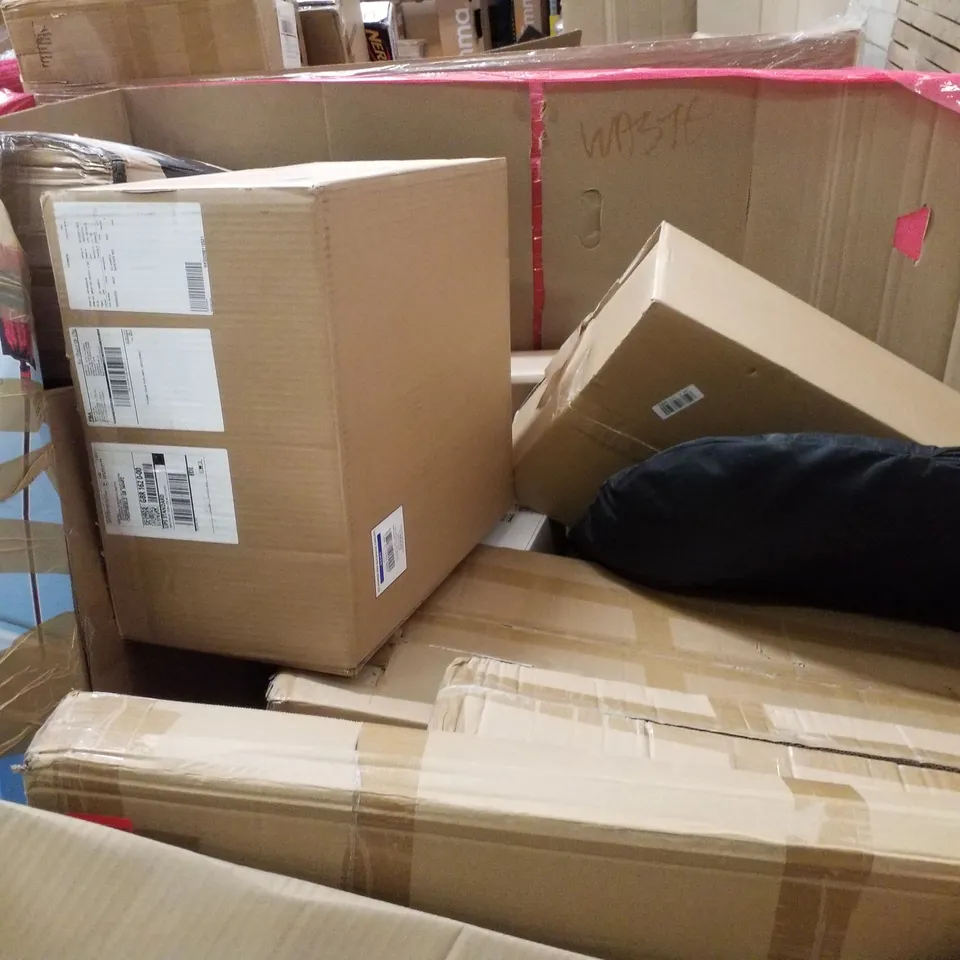 PALLET CONTAINING ASSORTED PRODUCTS INCLUDING 7.5FT PATIO UMBRELLA GREEN, DOUBLE BOARD RACK, FENCE 72×21×22CM, 3-SPEED TURNTABLE SYSTEM & TOILET SEAT