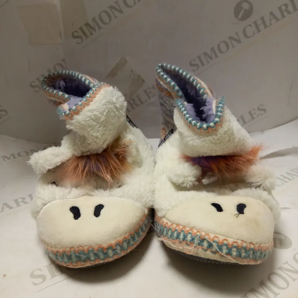 MUK LUKS UNICORN ANIMAL SLIPPERS - SIZE 4