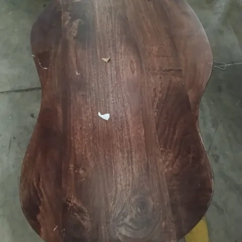 SOLID WOOD COFFEE TABLE