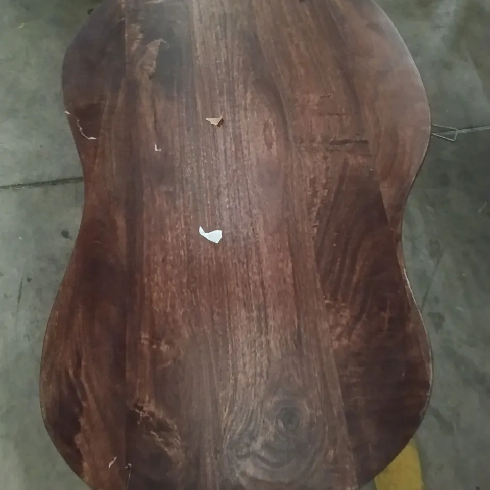 SOLID WOOD COFFEE TABLE