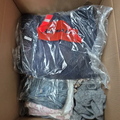 LARGE BOX OF APPROXIMATELY 20 ASSORTED CLOTHING ITEMS IN VARIOUS SIZES, STYLES AND COLOUR