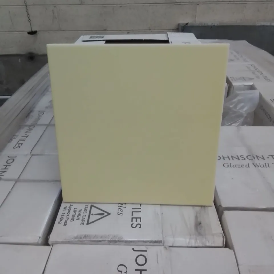 PALLET TO CONTAIN APPROX. 96 X PACKS OF JOHNSON BRAND NEW GLAZED WALL TILES IN MIMOSA SATIN - 25 TILES PER PACK // TILE SIZE: 197 X 197 X 6.5mm