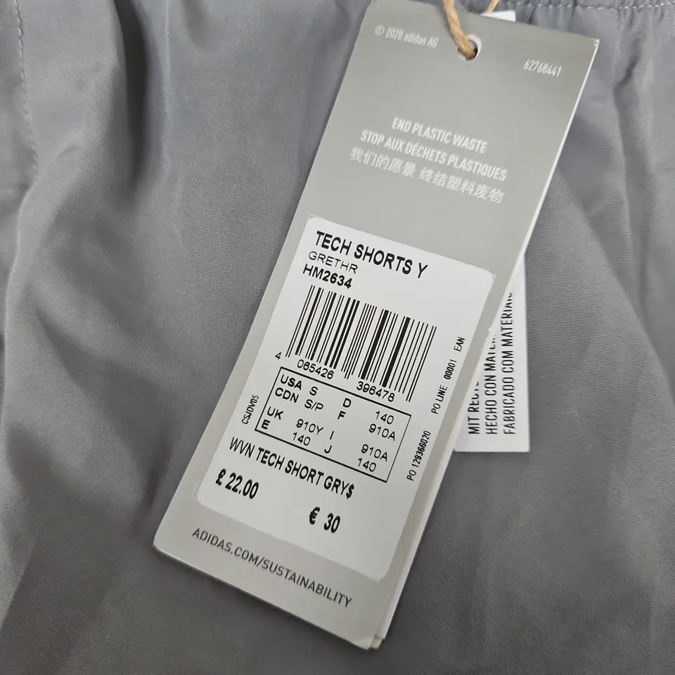 ADIDAS TECH SHORTS – GREY, MEN'S - 9-10YRS