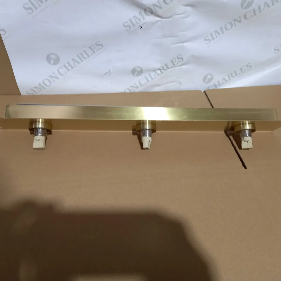 LA PRAGUE 3LT WALL LIGHT