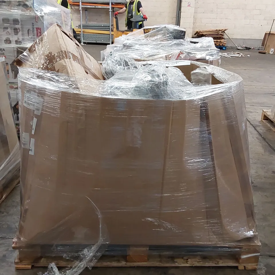 PALLET OF APPROXIMATELY 20 UNPROCESSED RAW RETURN HOUSEHOLD AND ELECTRICAL GOODS TO INCLUDE;